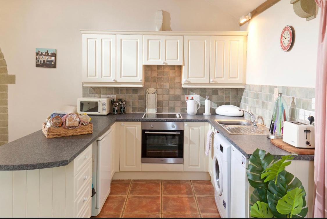 Spacious Swallow Cottage Tisbury Bagian luar foto
